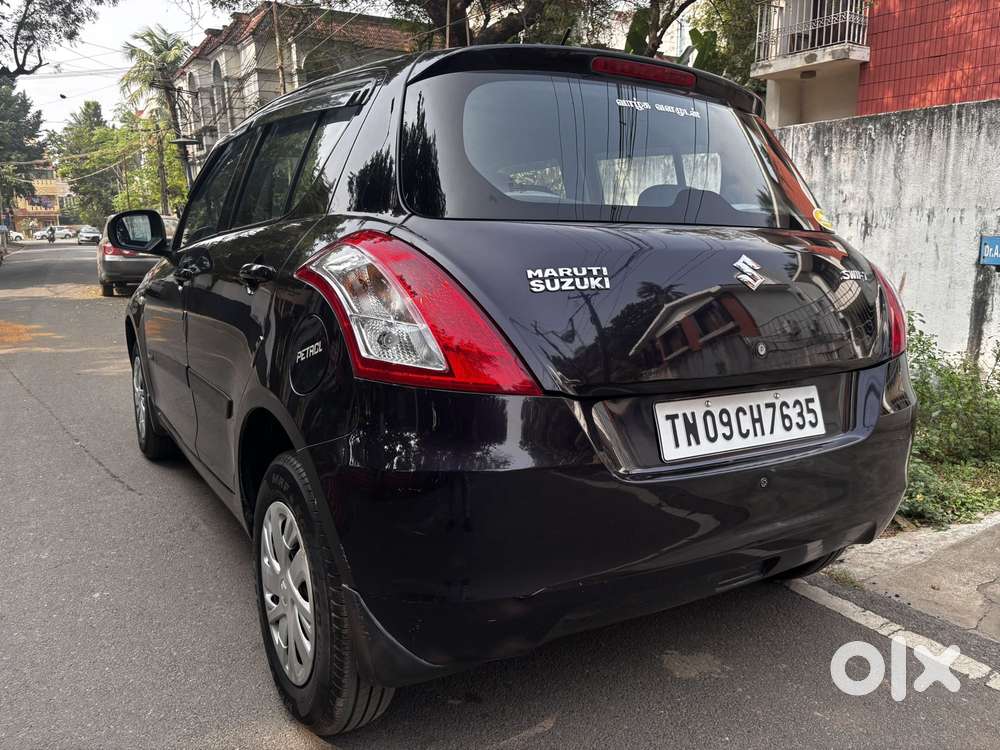 Maruti Suzuki Swift Lxi Optional-o, 2017, Petrol