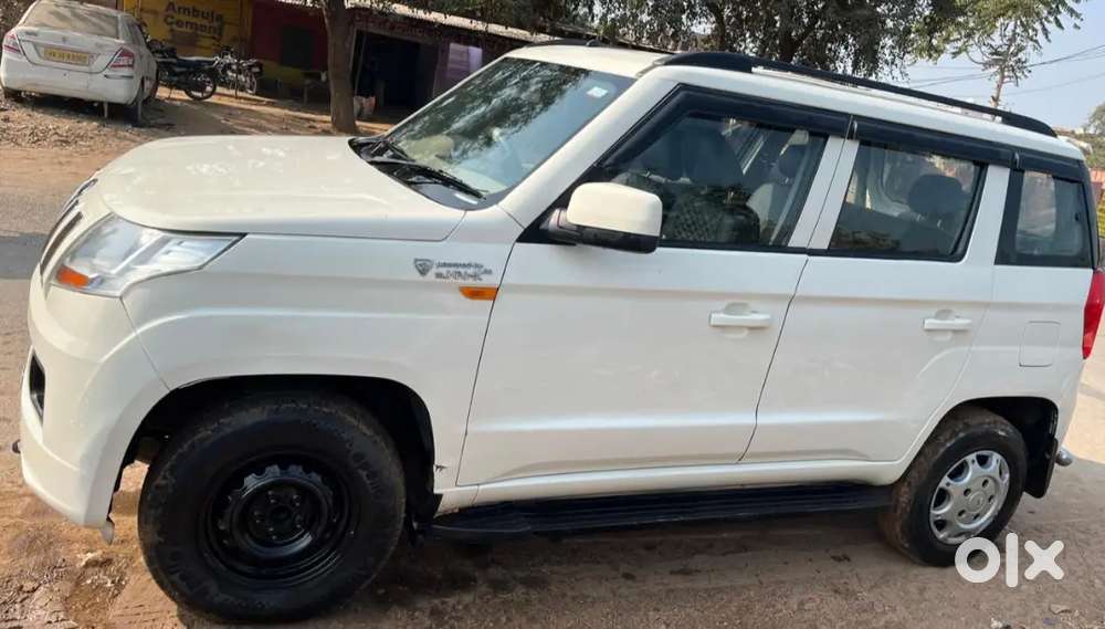 Mahindra Tuv 300 2017 Diesel 60000 Km Driven