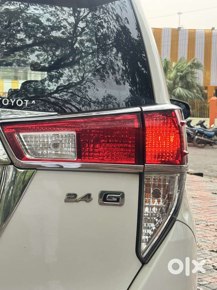 Toyota Innova Crysta 2.4 G Mt, 2019, Diesel