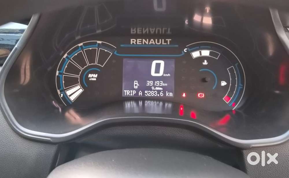 Renault Triber Rxt, 2022, Petrol