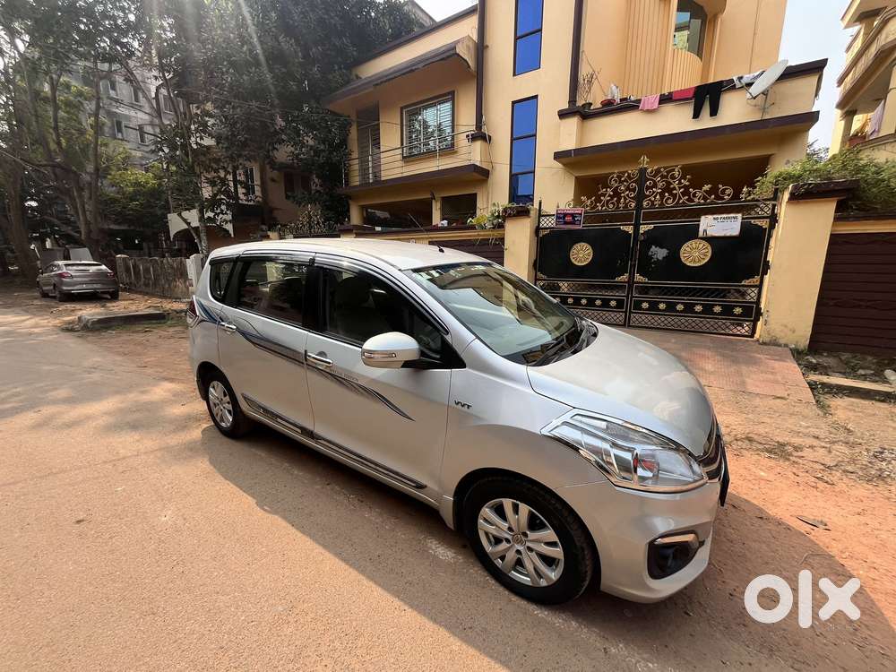 Maruti Suzuki Ertiga Zxi Shvs, 2017, Petrol