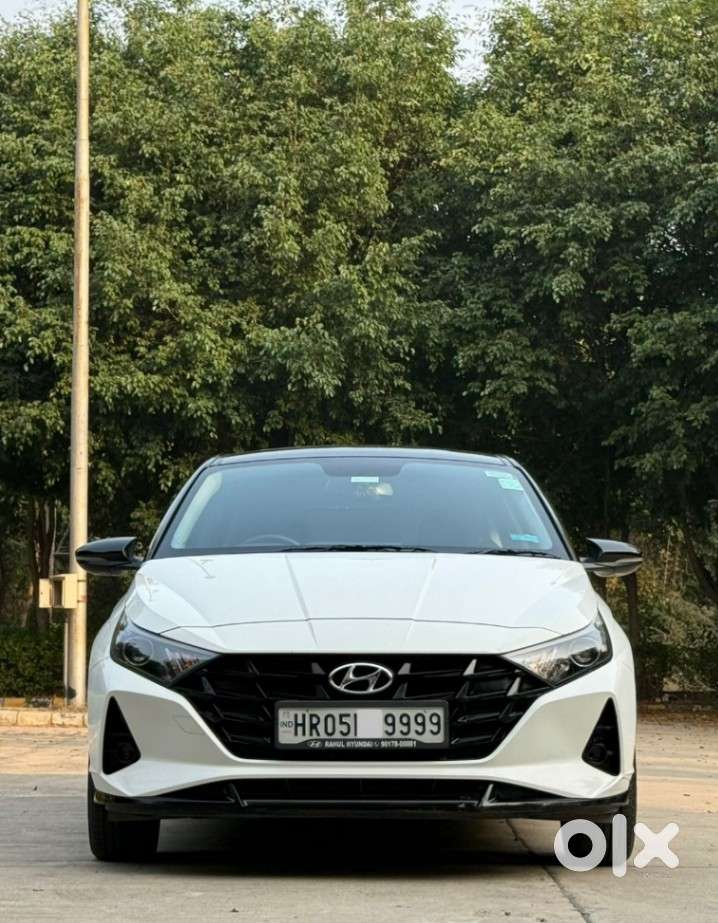 Hyundai I20 Asta (o) 1.2 Ivt Dual Tone, 2022, Petrol