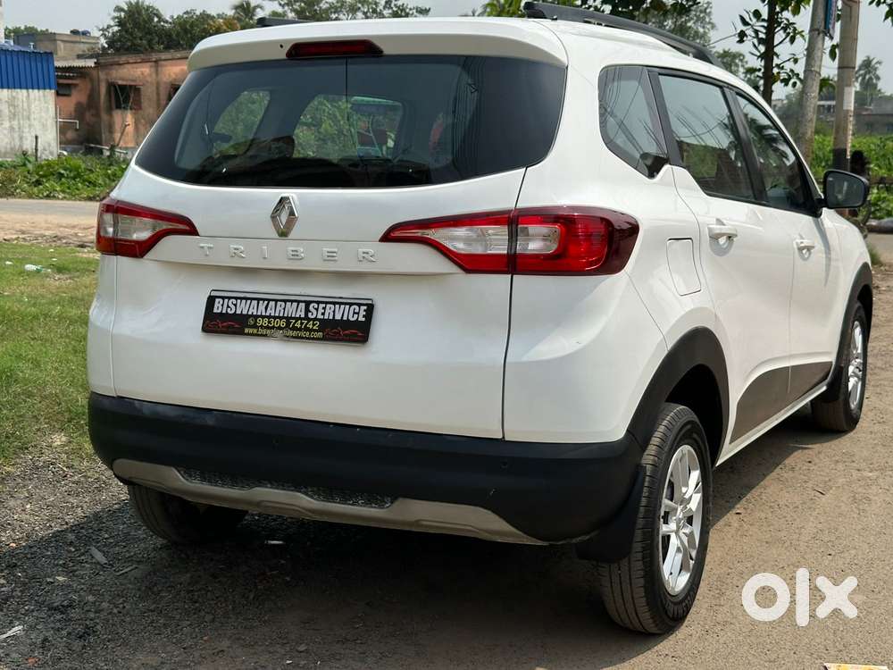 Renault Triber Rxz, 2023, Petrol