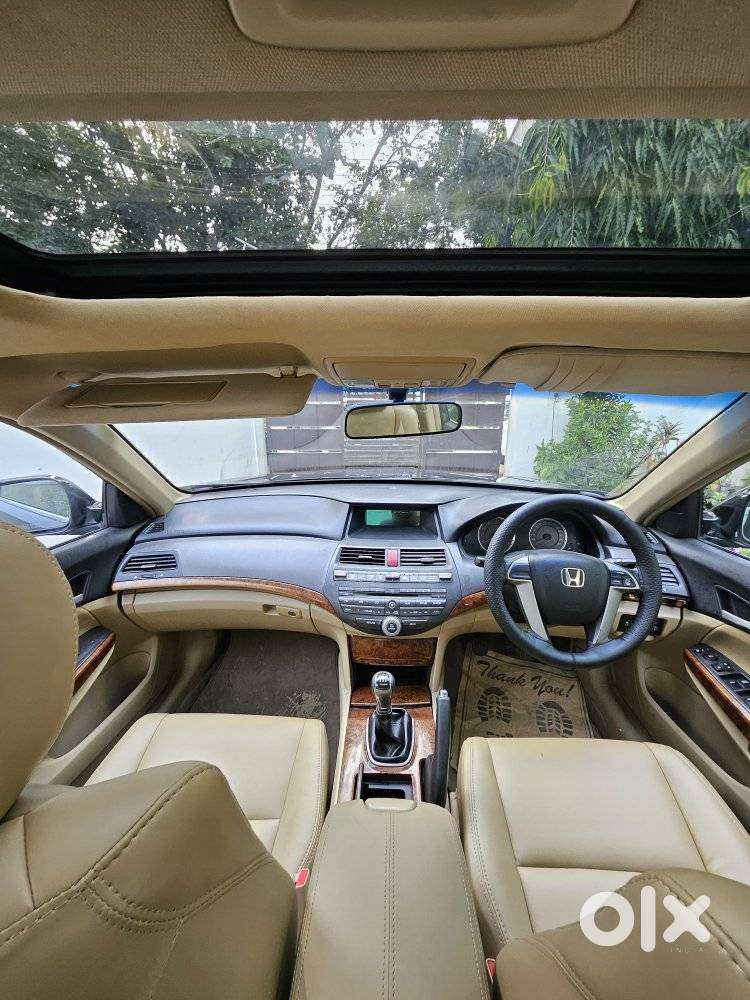 Honda Accord 2.4 Elegance Manual, 2012, Petrol