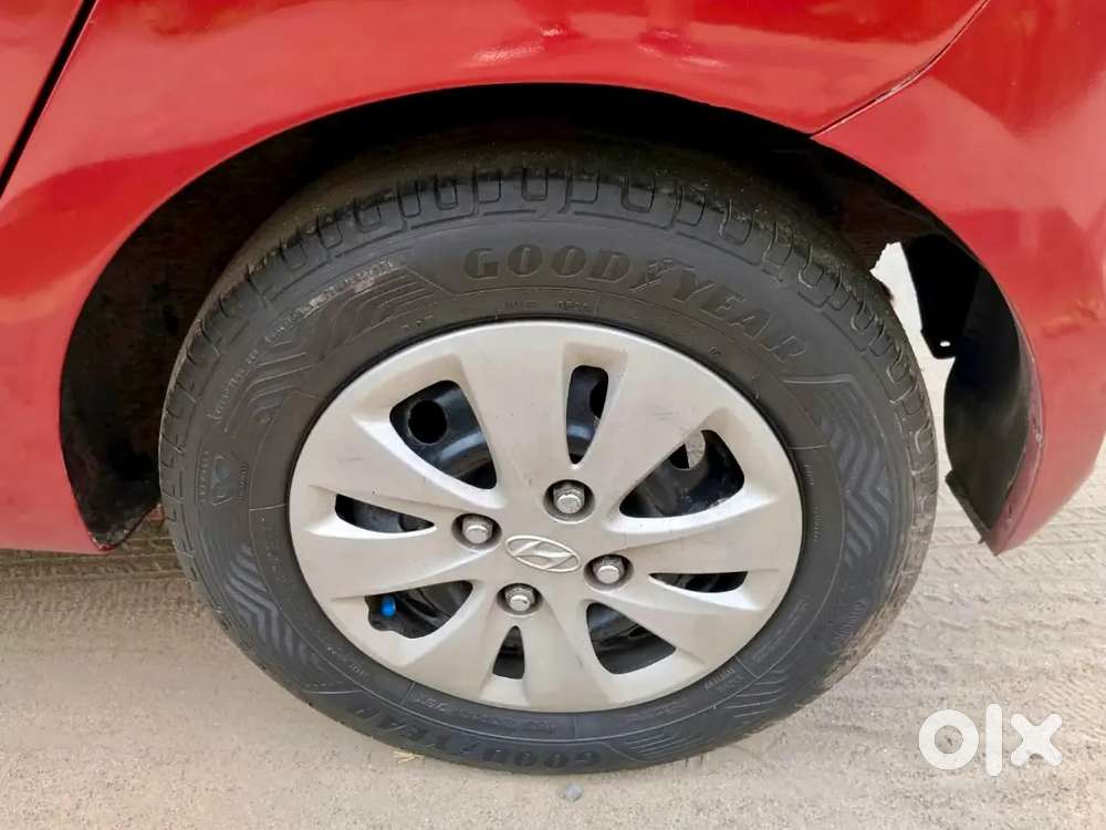 Hyundai I10 Sportz 2011