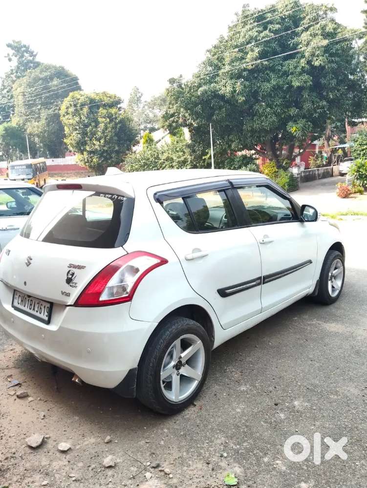 Maruti Suzuki Swift Vxi (o) Petrol
