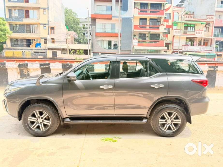 Toyota Fortuner 2.7 2wd At, 2018, Petrol