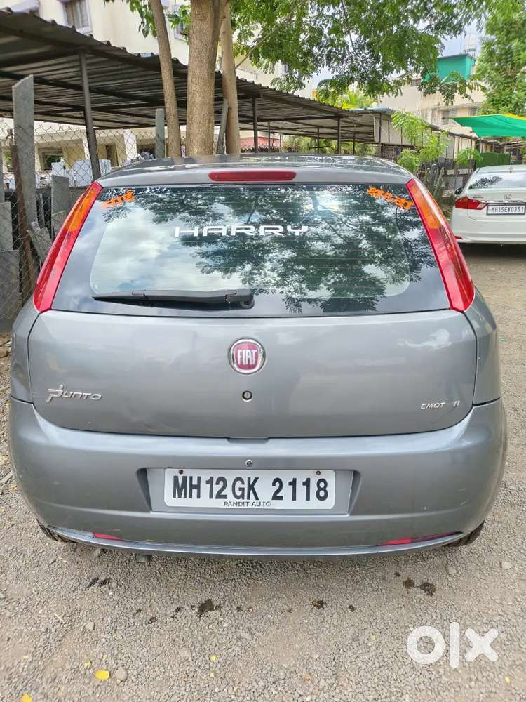 Fiat Punto 2010 पेट्रोल मैनुअल