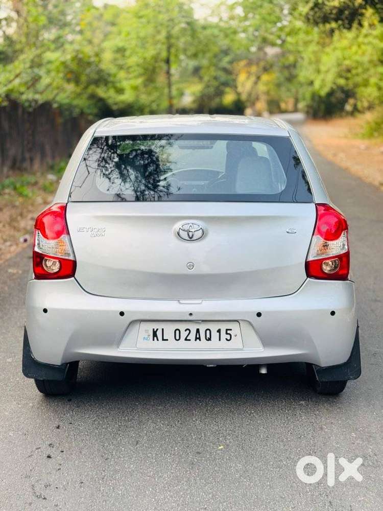 Toyota Etios Liva 2013-2014 G, 2013, Petrol