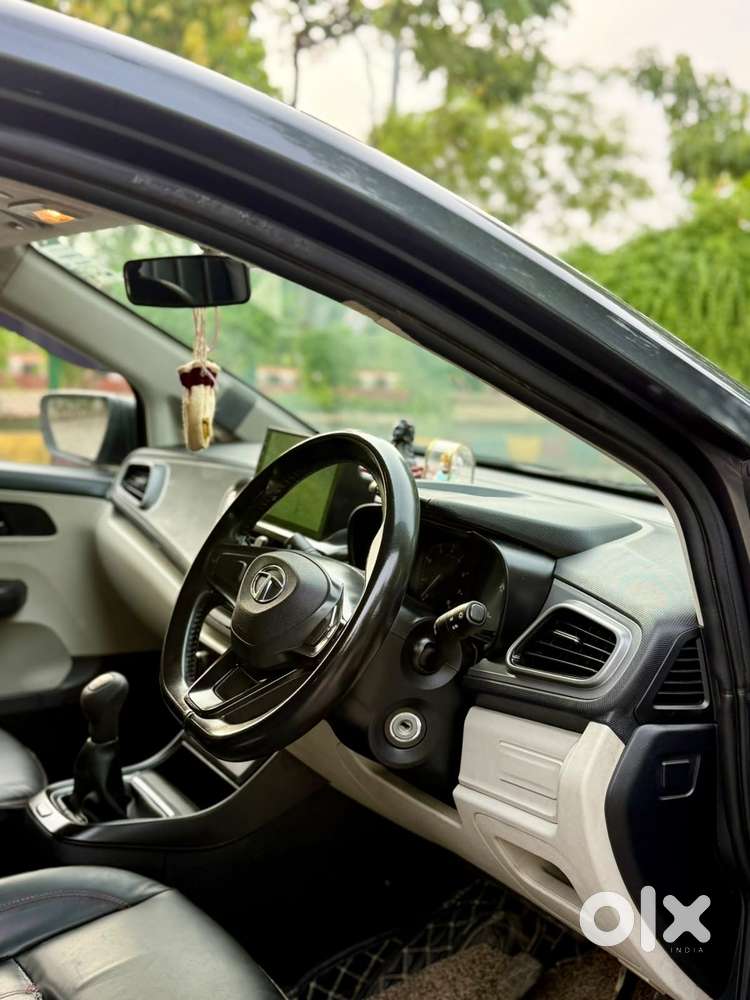 Tata Altroz 1.2 Xe, 2021, Petrol