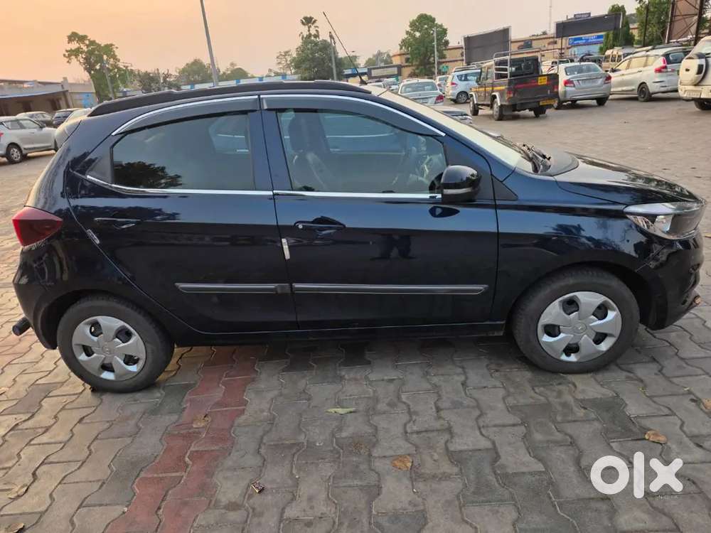 Tata Tiago 2023 Petrol 37732 Km Driven