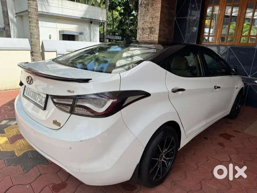 Hyundai Elantra 2014 Diesel 114 Km Driven