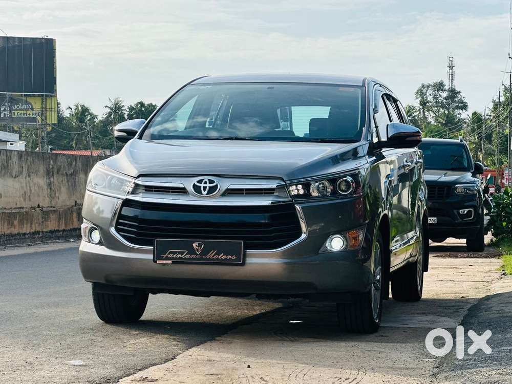 Toyota Innova Crysta 2.8z Automatic, 2017, Diesel