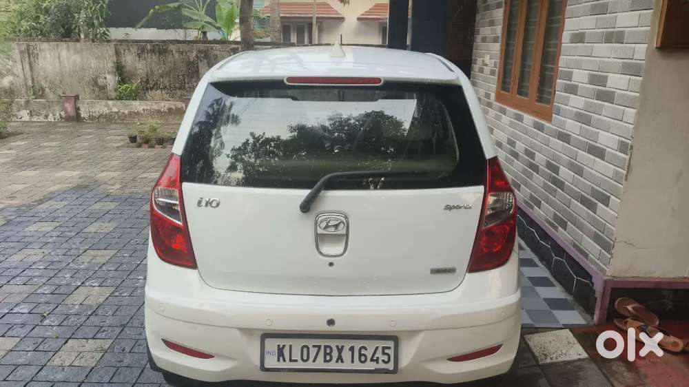Lady Driven Hyundai I10 2013 Petrol 39510 Km  Automatic