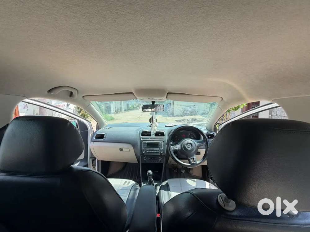 Volkswagen Polo Petrol Highline 2014