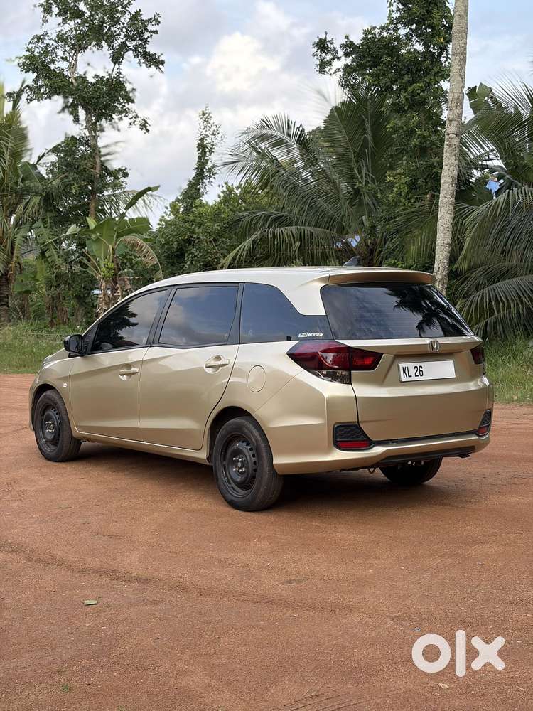 Honda Mobilio 1.5 S I-vtec Mt, 2015, Petrol