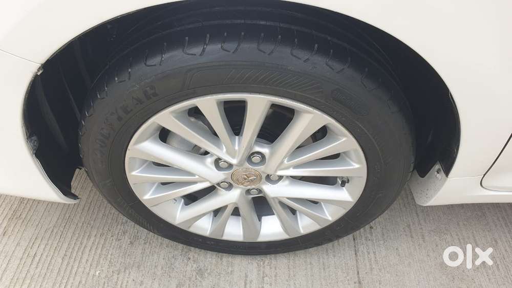Toyota Camry Hybrid, 2017, Petrol