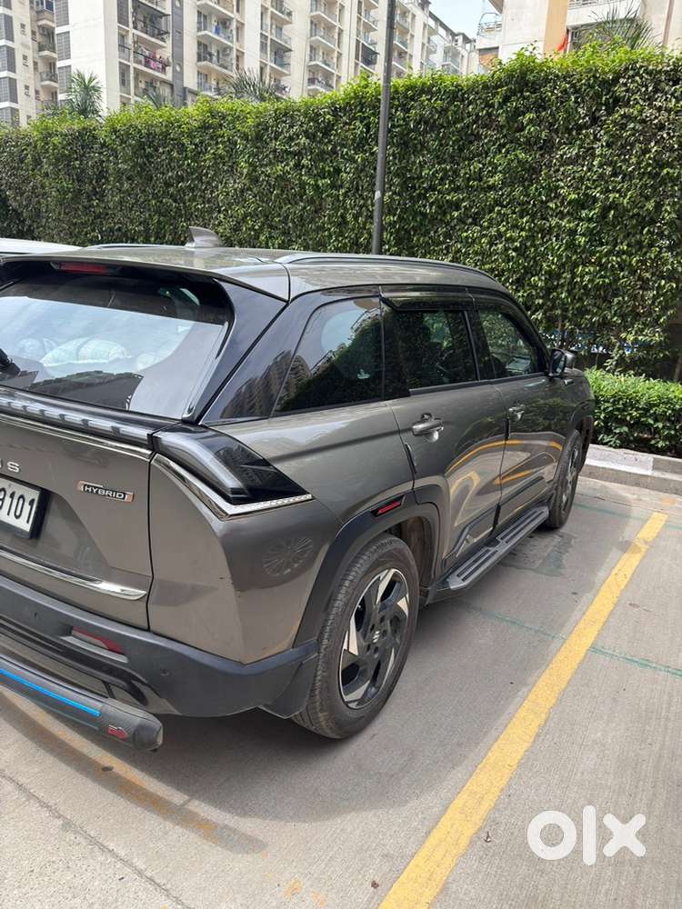 Maruti Suzuki Victoris 2025 Stong Hybrid