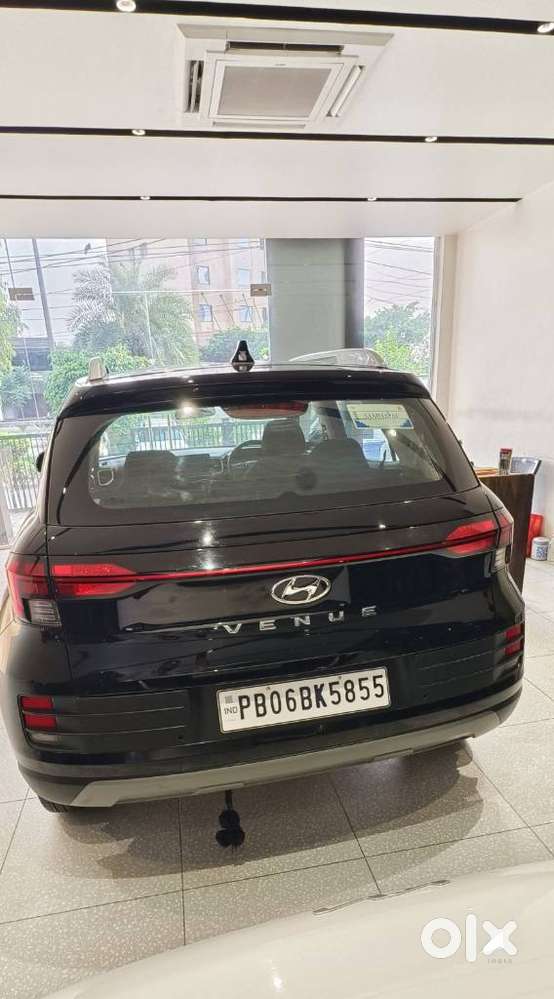 Hyundai Venue, 2025, Petrol