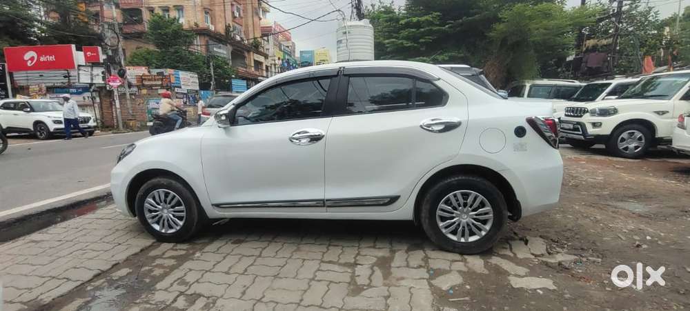 Maruti Suzuki Dzire 1.2 Vxi, 2023, Petrol