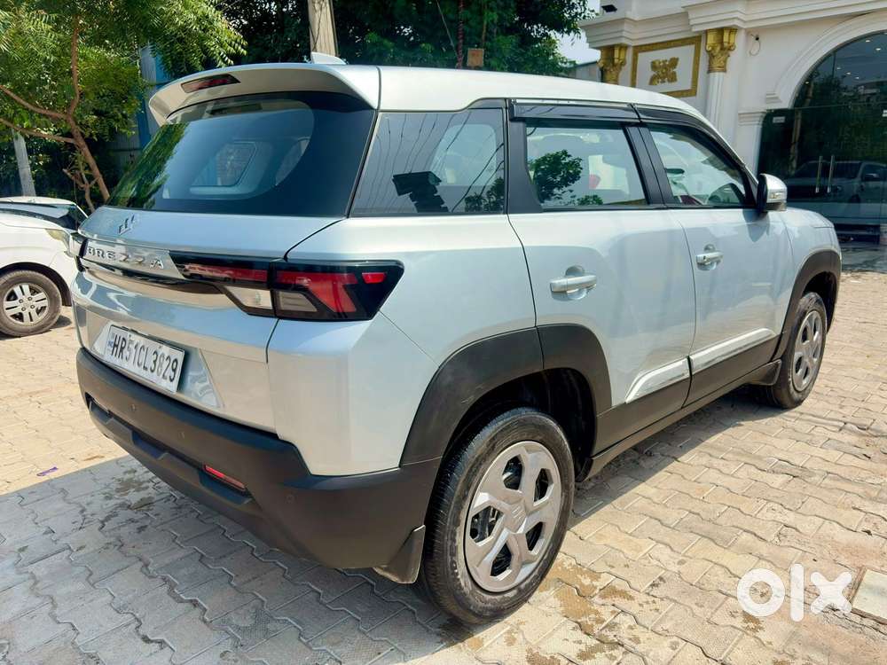 Maruti Suzuki Brezza 1.5 Lxi Cng, 2023, Cng & Hybrids