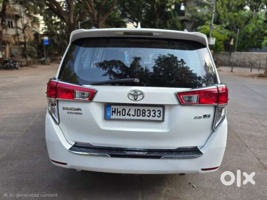 Toyota Innova Crysta 2.8 Gx At 8 Seater, 2017, Diesel