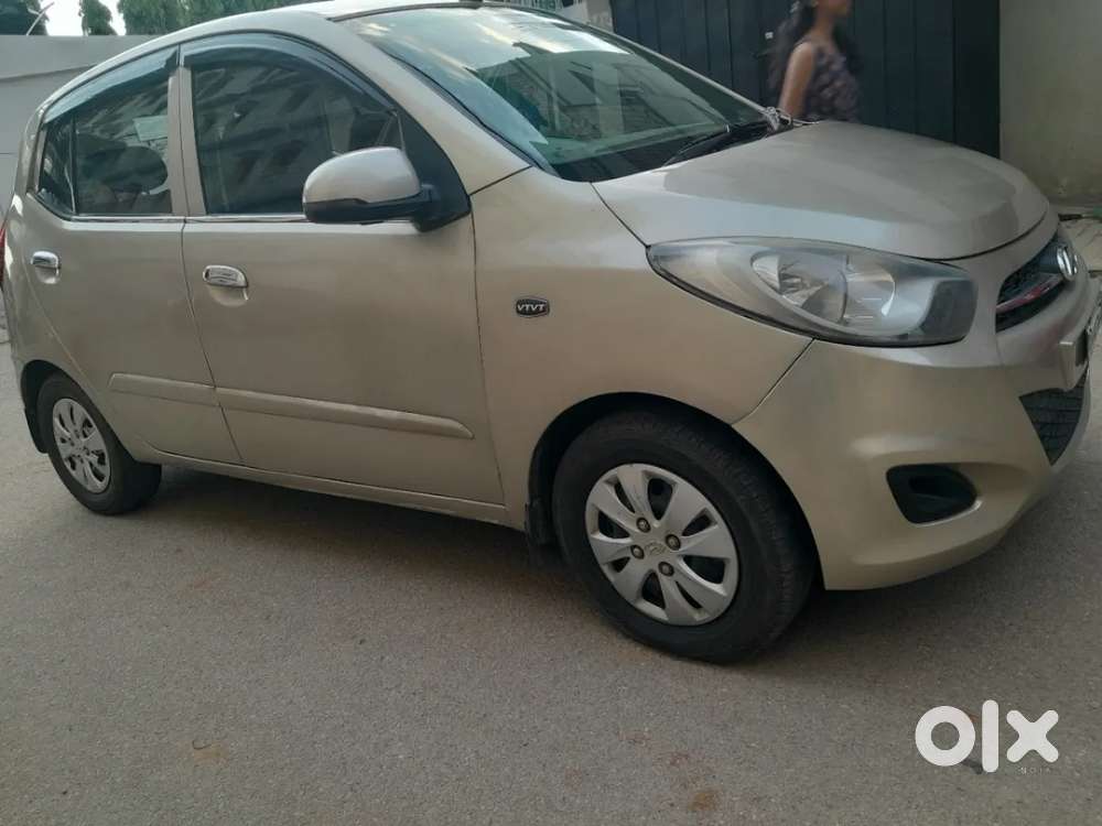 Hyundai I10 Sportz At, 2012, Petrol