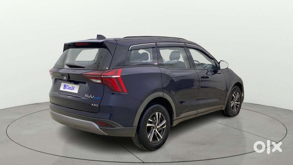 Mahindra Xuv700 2.0 Ax 5 Petrol At Str, 2022, Petrol
