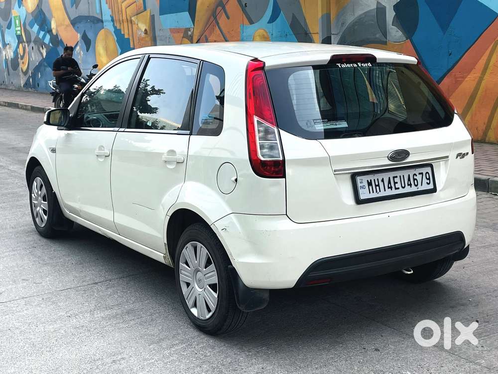 Ford Figo Petrol Zxi, 2015, Petrol