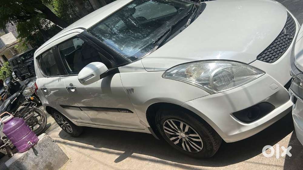 Maruti Suzuki Swift Lxi Optional-o, 2012, Petrol