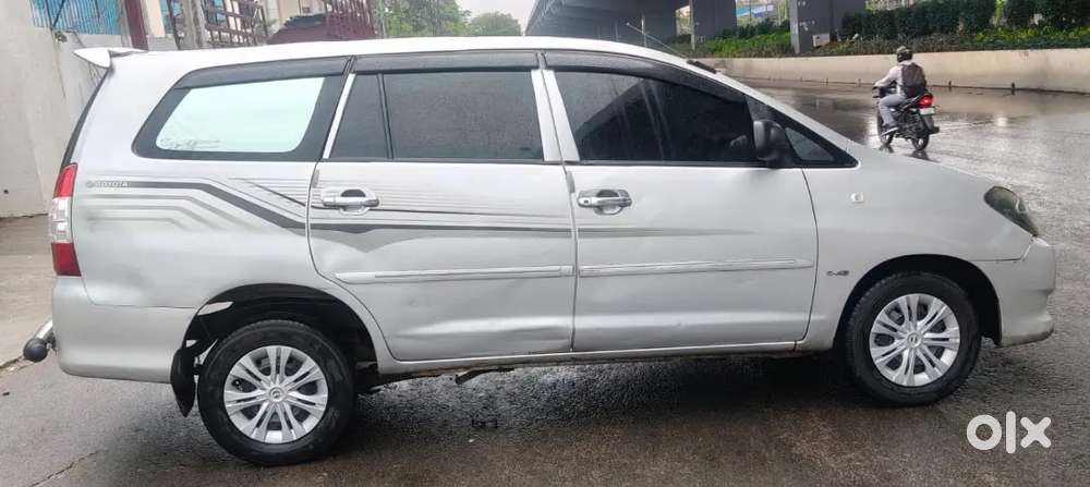 Toyota Innova 2009 Diesel 7 Str