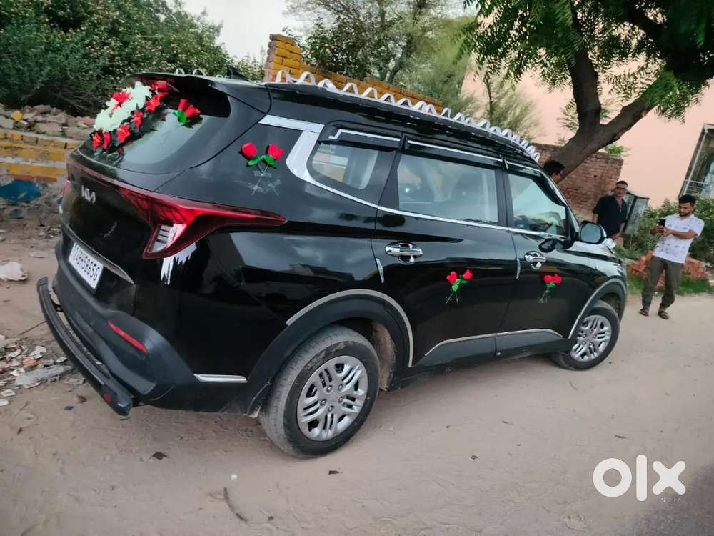 Kia Carens 2024 Petrol 4000 Km Driven