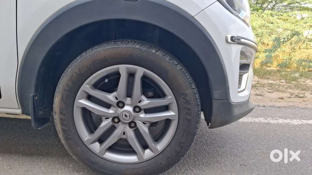 Renault Triber Second Owner 45 Km Running Wellmain Show Room Condition