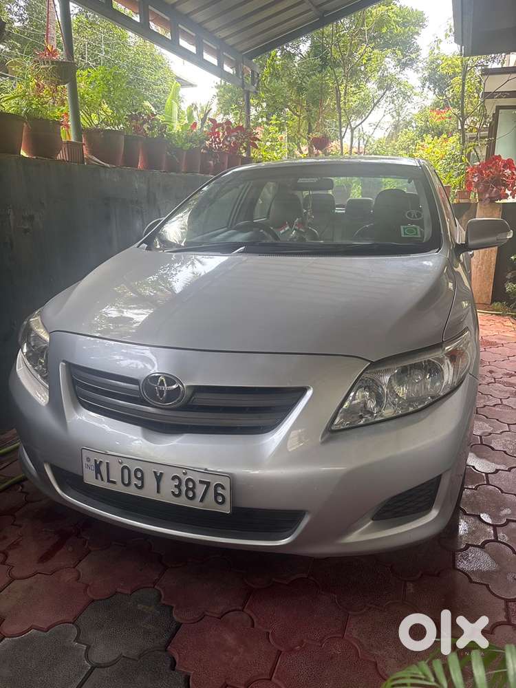 Toyota Corolla Altis 2010 Petrol Well Maintained