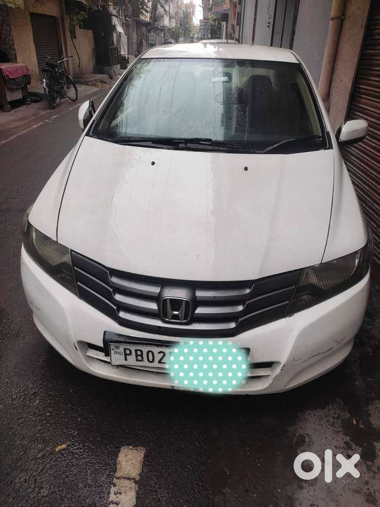 Urgent Sale (reduced Price )  By Sunday 5 Apr, Excellent Honda City