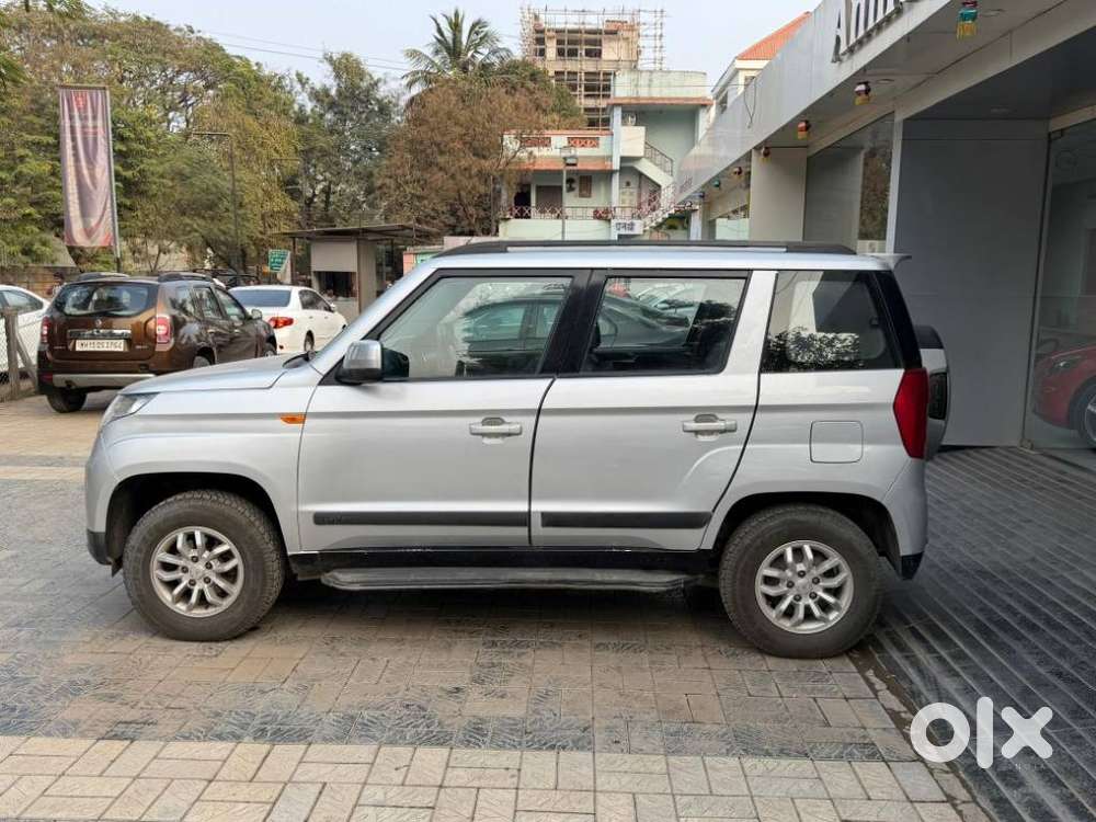 Mahindra Tuv 300
