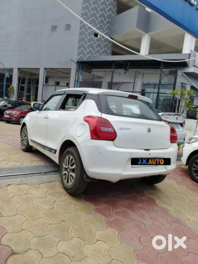 Maruti Suzuki Swift 1.2 Vxi (o), 2022, Petrol
