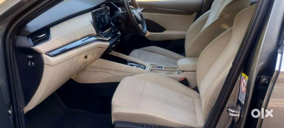 Skoda Octavia 2.0 L K Tsi At, 2022, Petrol