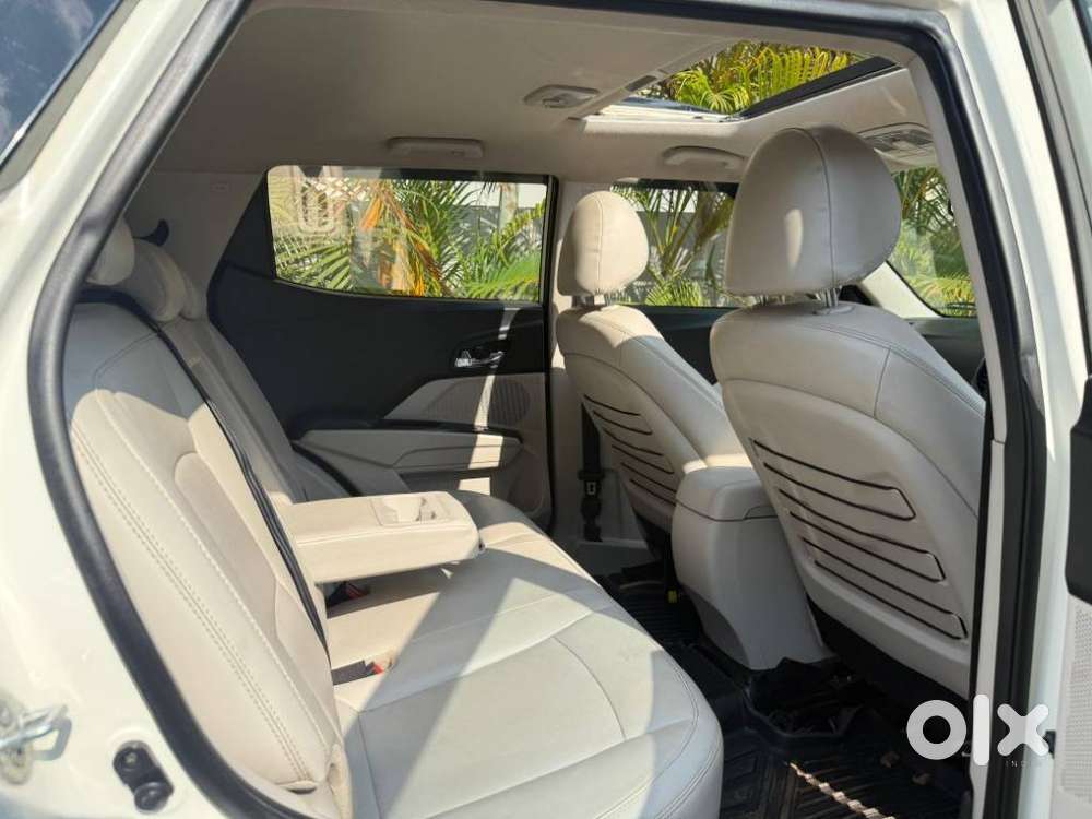 Mahindra Xuv300 W8 Option Diesel, 2022, Diesel