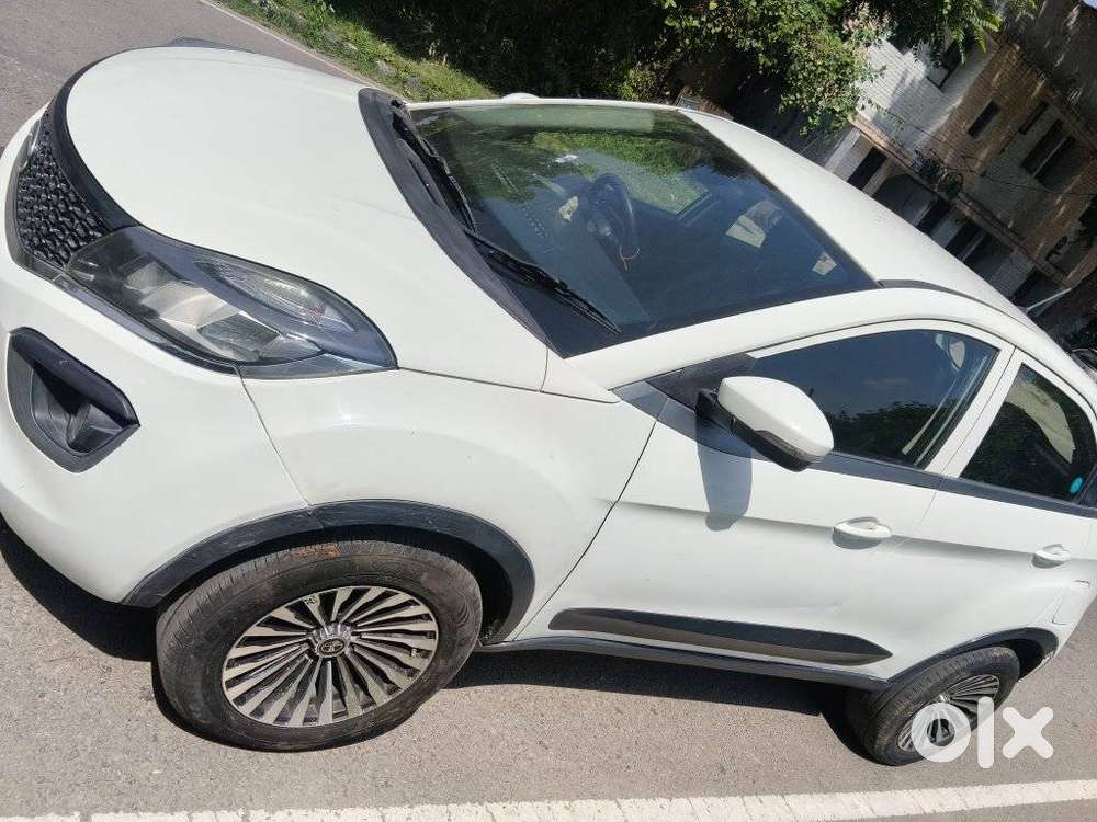 Tata Nexon 1.5 Revotorq Xm (s), 2017, Diesel