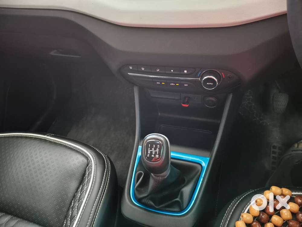 Tata Punch Creative, 2023, Petrol