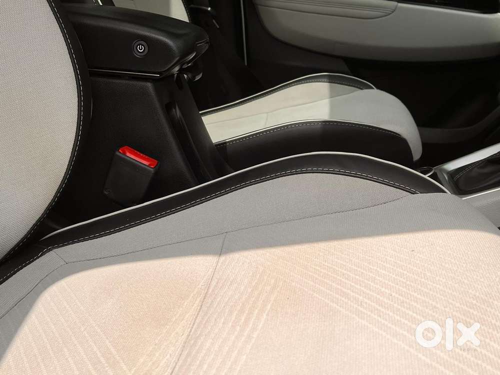 Hyundai Venue 1.0 Sx (o) Turbo Dct, 2022, Petrol