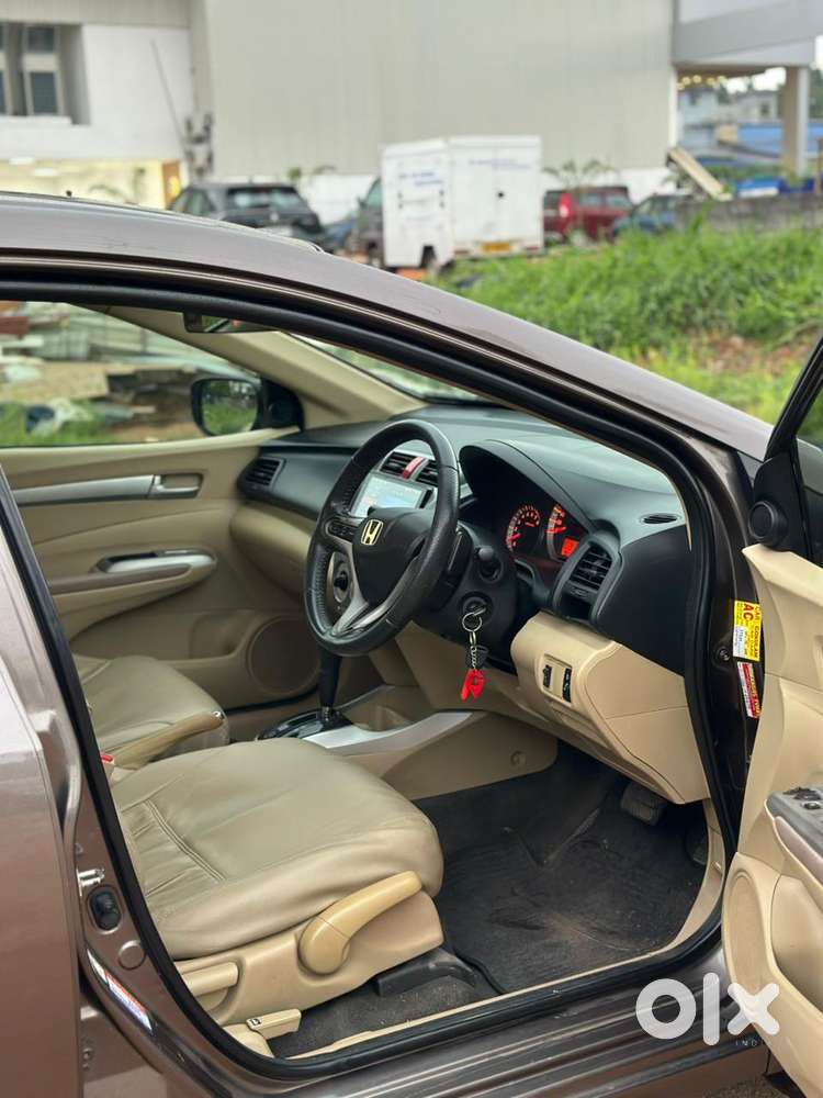 Honda City V Mt Exclusive, 2011, Petrol