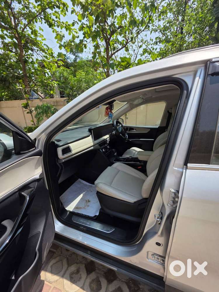 Mahindra Xuv700 Luxury Fully Automatic 2022 Petrol 48000 Km Driven