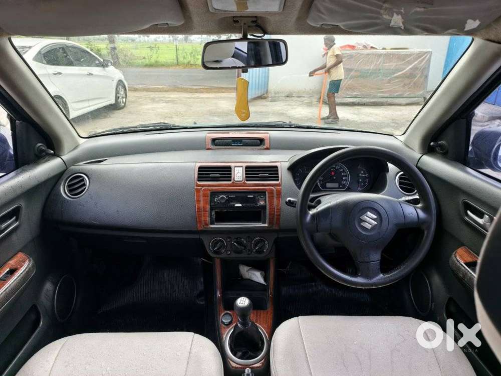 Maruti Suzuki Swift Vxi + Manual, 2005, Petrol