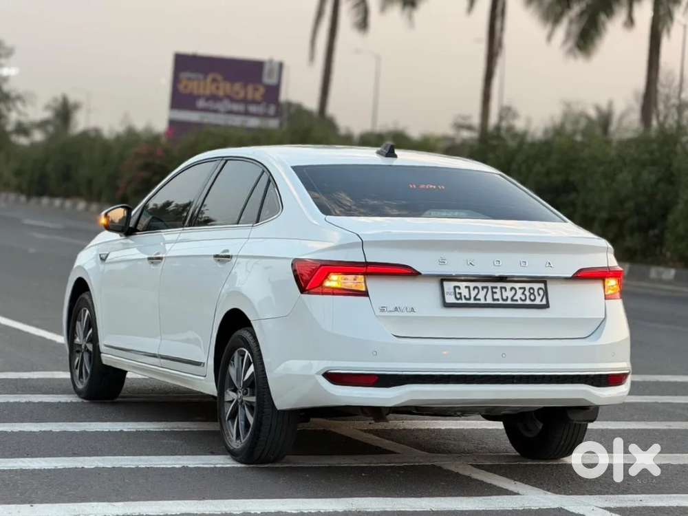 Skoda Slavia Style 1.0l Tsi At, 2023, Petrol