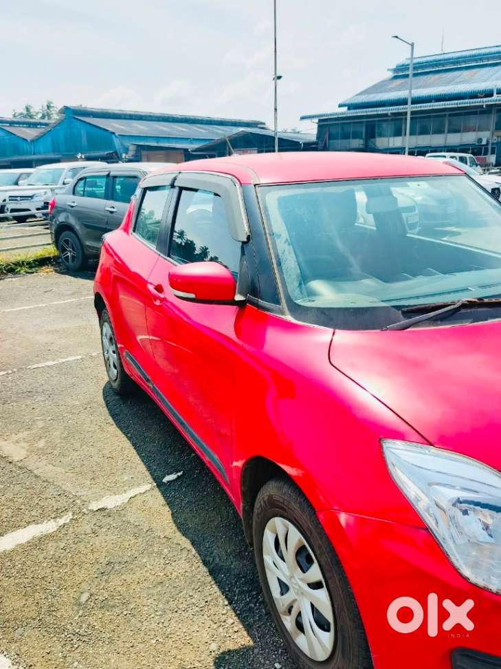 Maruti Suzuki Swift 1.2 Vxi (o), 2022, Petrol