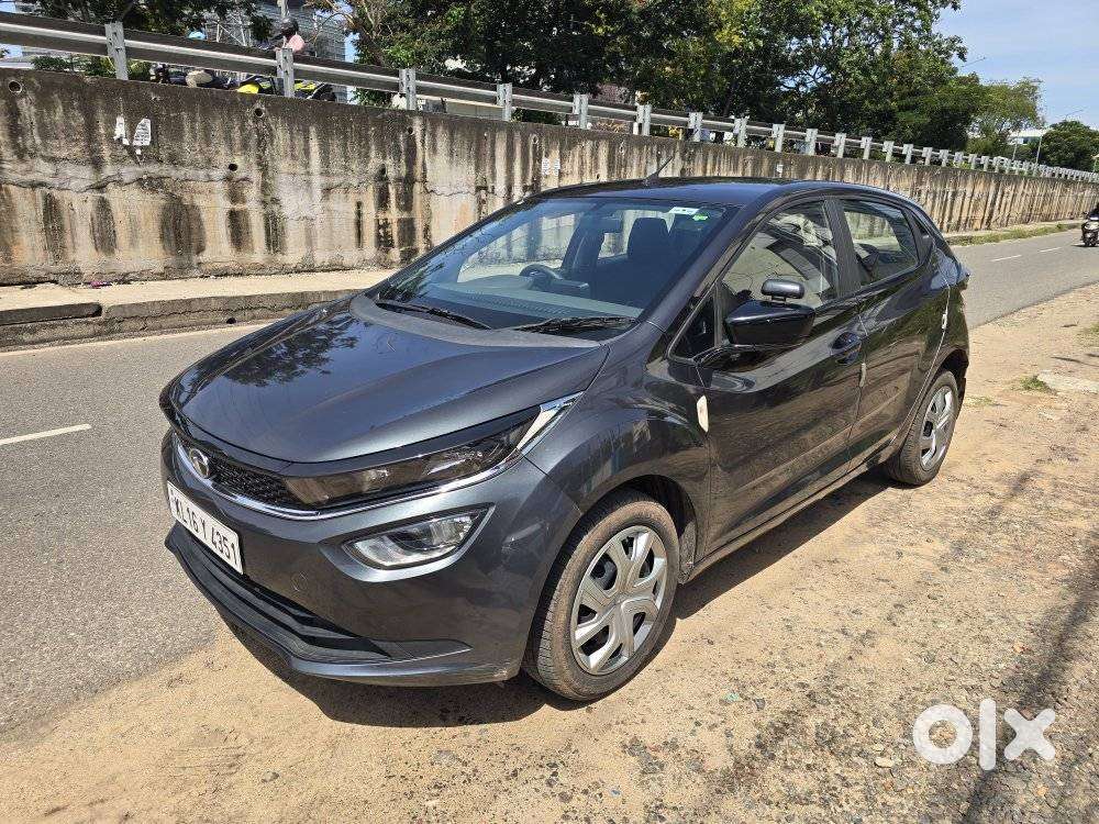 Tata Altroz 1.2 Xm Plus, 2021, Petrol