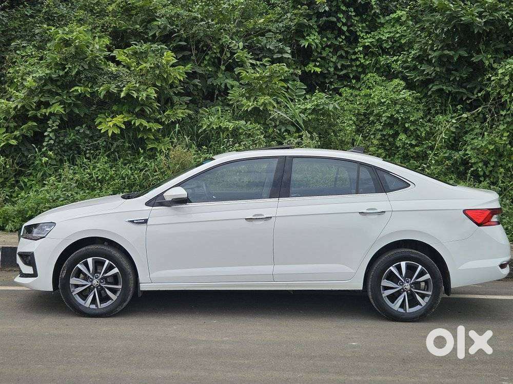 Skoda Slavia 1.0 Tsi Style At, 2023, Petrol