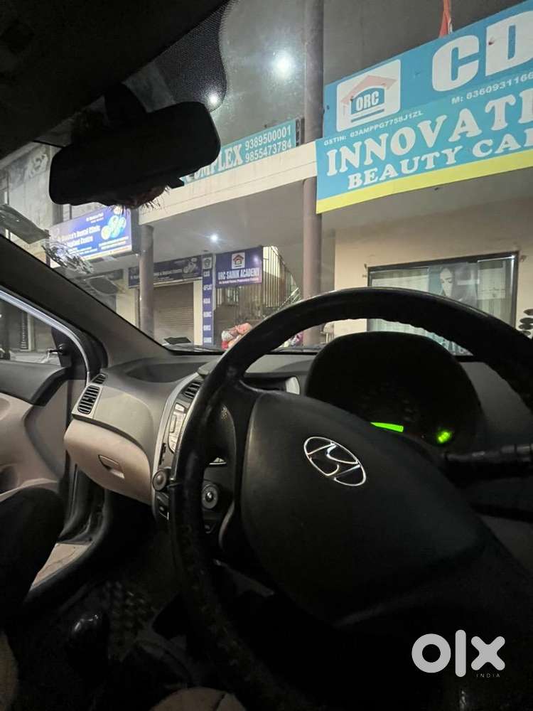 Hyundai Eon 2012 Petrol Well Maintained